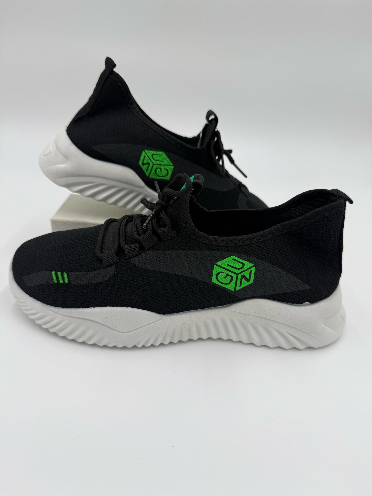 Tenis GuN